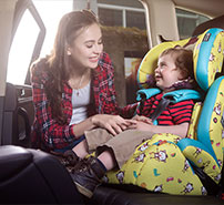Don't let the traffic accident tell you how important the safety seat is!